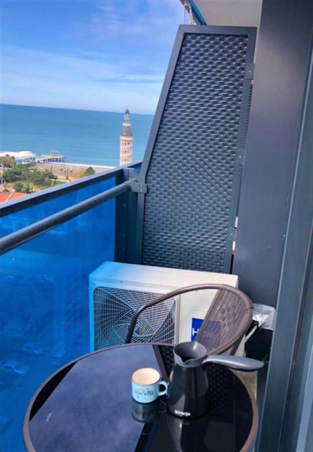 Orbi Twin Towers Aparthotel With Sea View Μπατούμι Εξωτερικό φωτογραφία