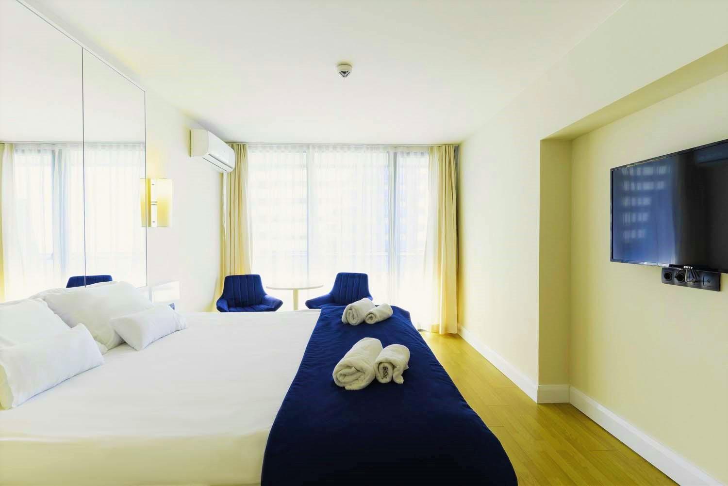 Orbi Twin Towers Aparthotel With Sea View Μπατούμι Εξωτερικό φωτογραφία