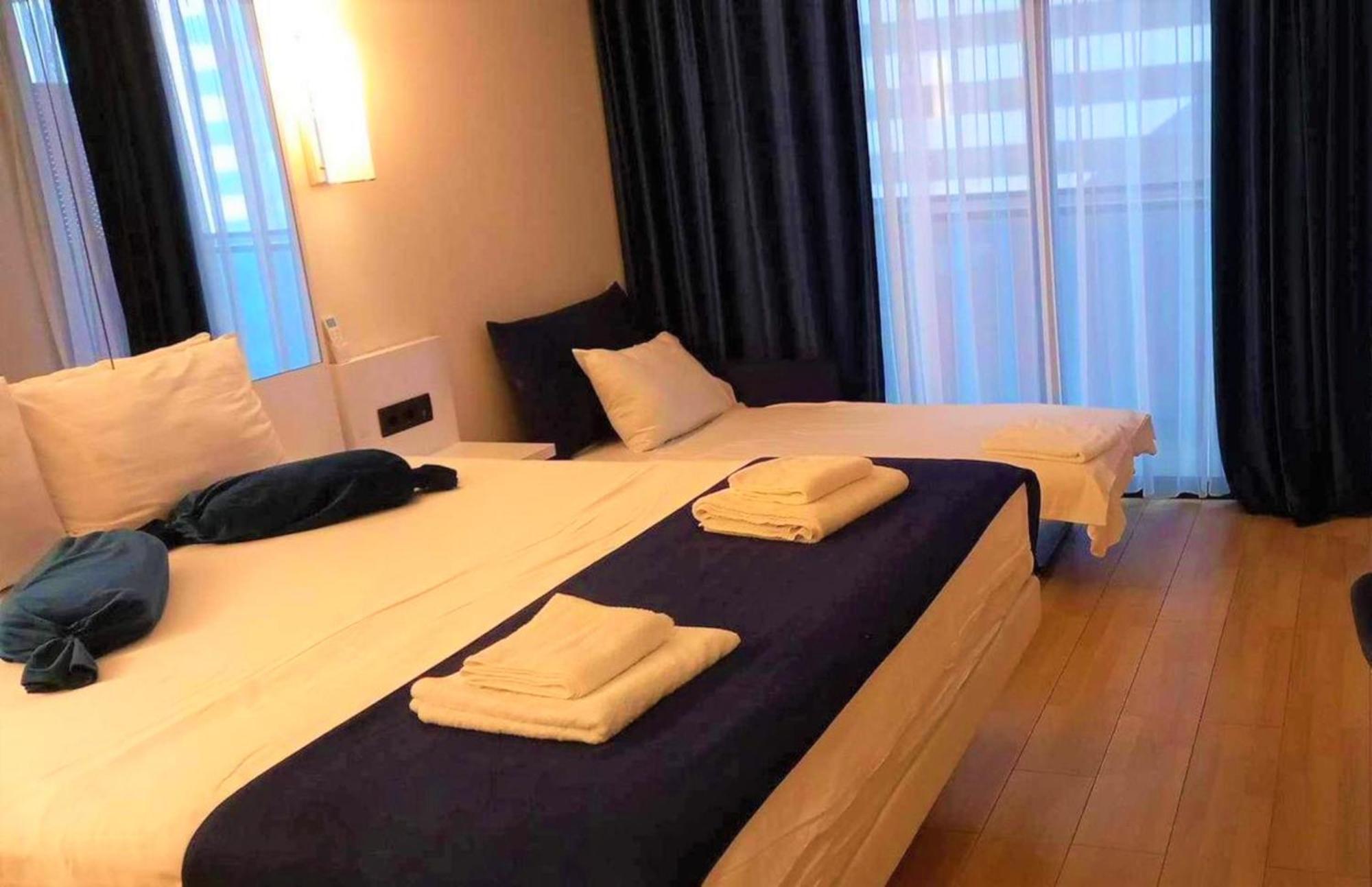 Orbi Twin Towers Aparthotel With Sea View Μπατούμι Εξωτερικό φωτογραφία