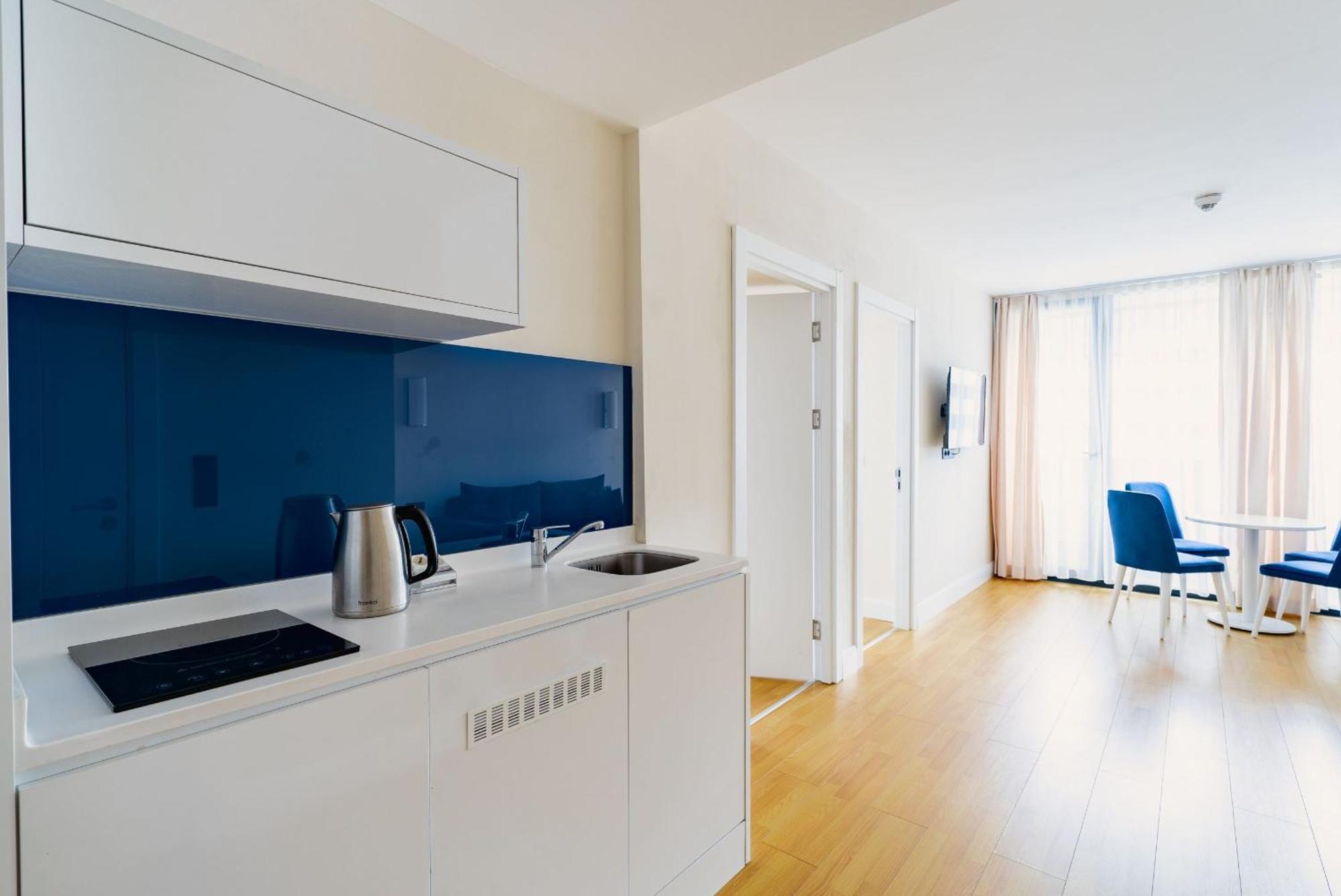Orbi Twin Towers Aparthotel With Sea View Μπατούμι Εξωτερικό φωτογραφία