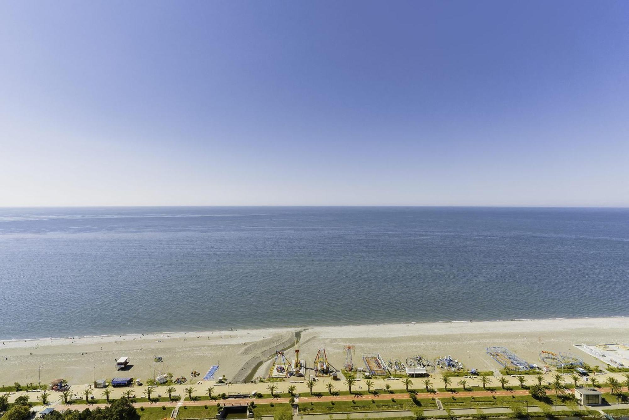 Orbi Twin Towers Aparthotel With Sea View Μπατούμι Εξωτερικό φωτογραφία