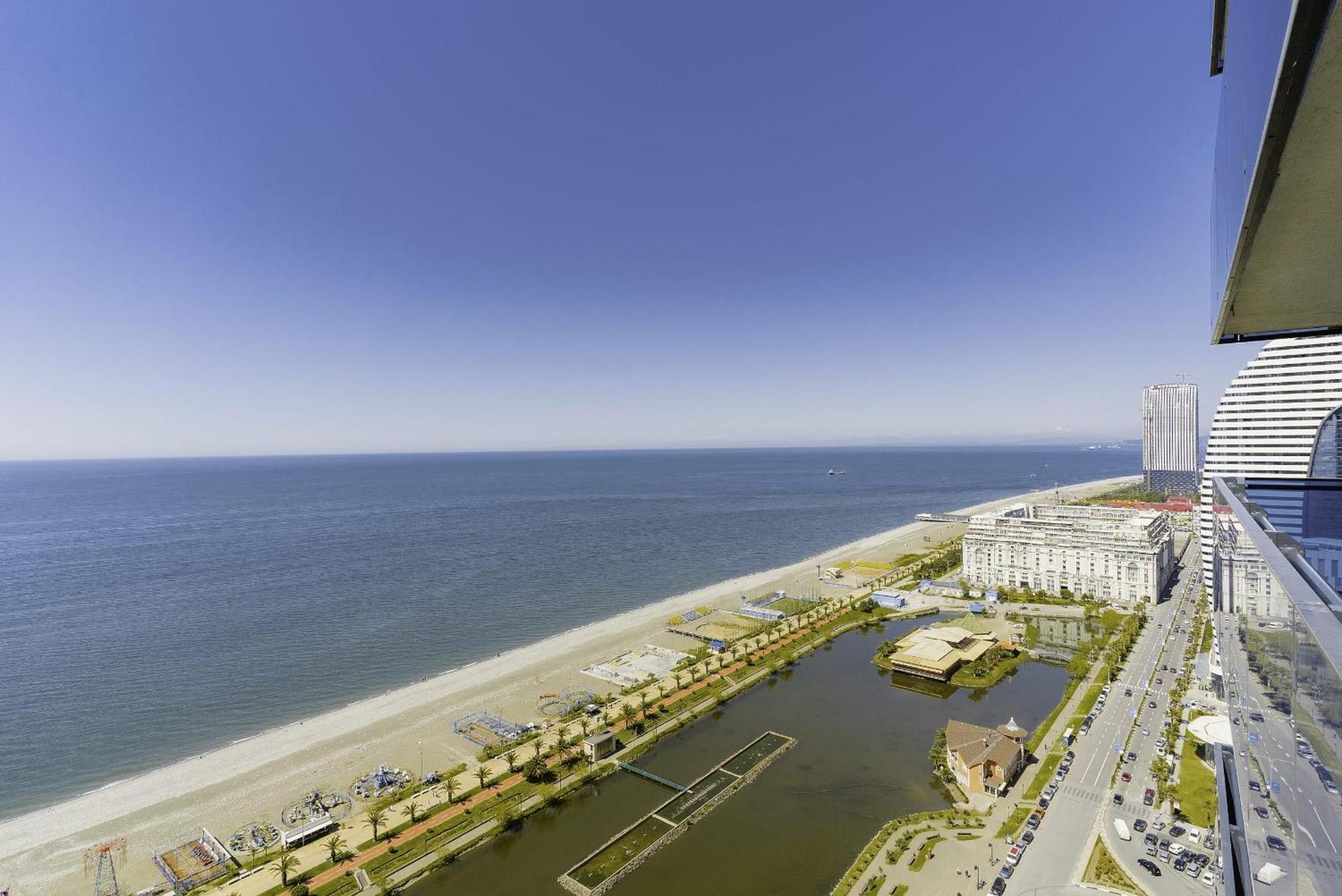 Orbi Twin Towers Aparthotel With Sea View Μπατούμι Εξωτερικό φωτογραφία